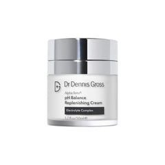 Dr Dennis Gross Alpha Beta Balance bottle pour enables easy application and hydration.