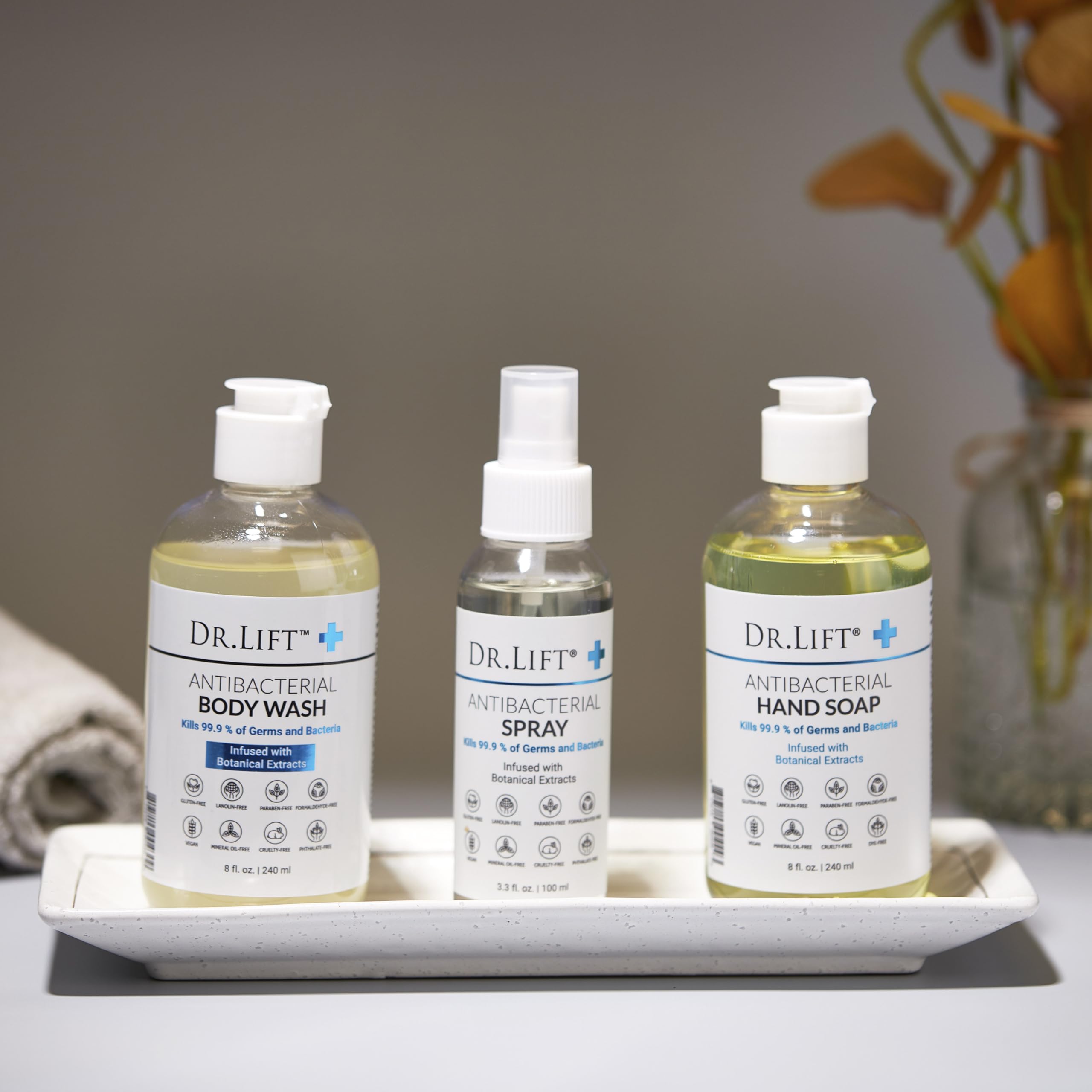 DR. LIFT antibacterial body wash lather demonstrates cleansing and skin hydration.