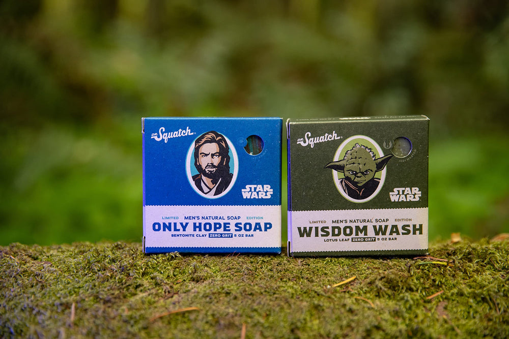 Dr. Squatch Star Wars dark side bar offers rich foam and skin-friendly nourishment.