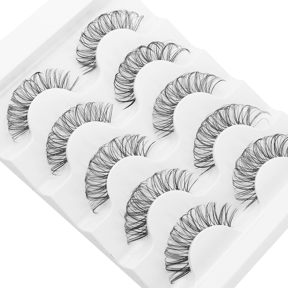 DSLONG D Curl wispy cross lashes for lifted, defined eyes.