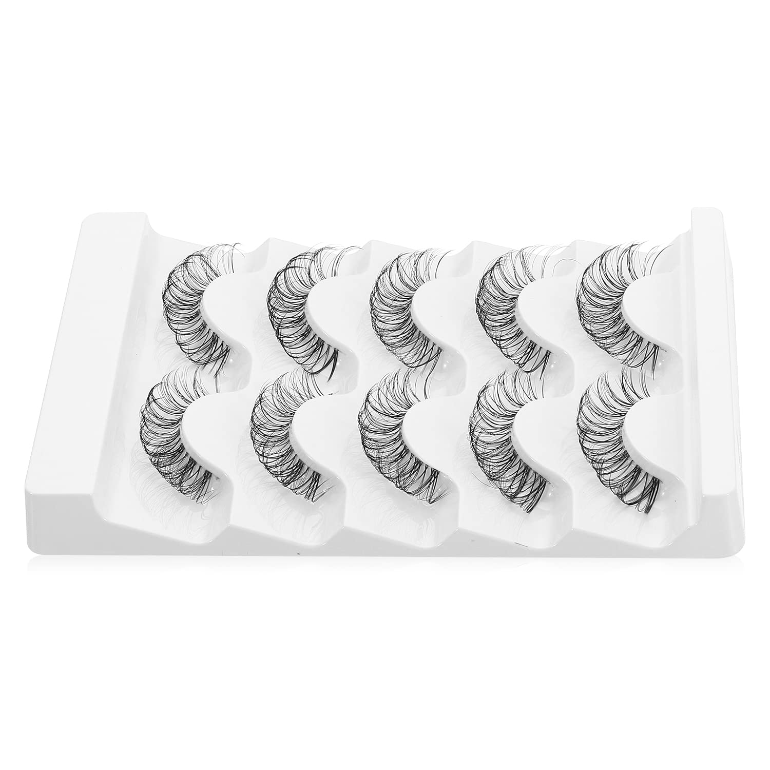 DSLONG easy to apply lashes ideal for at home glam and quick routines.