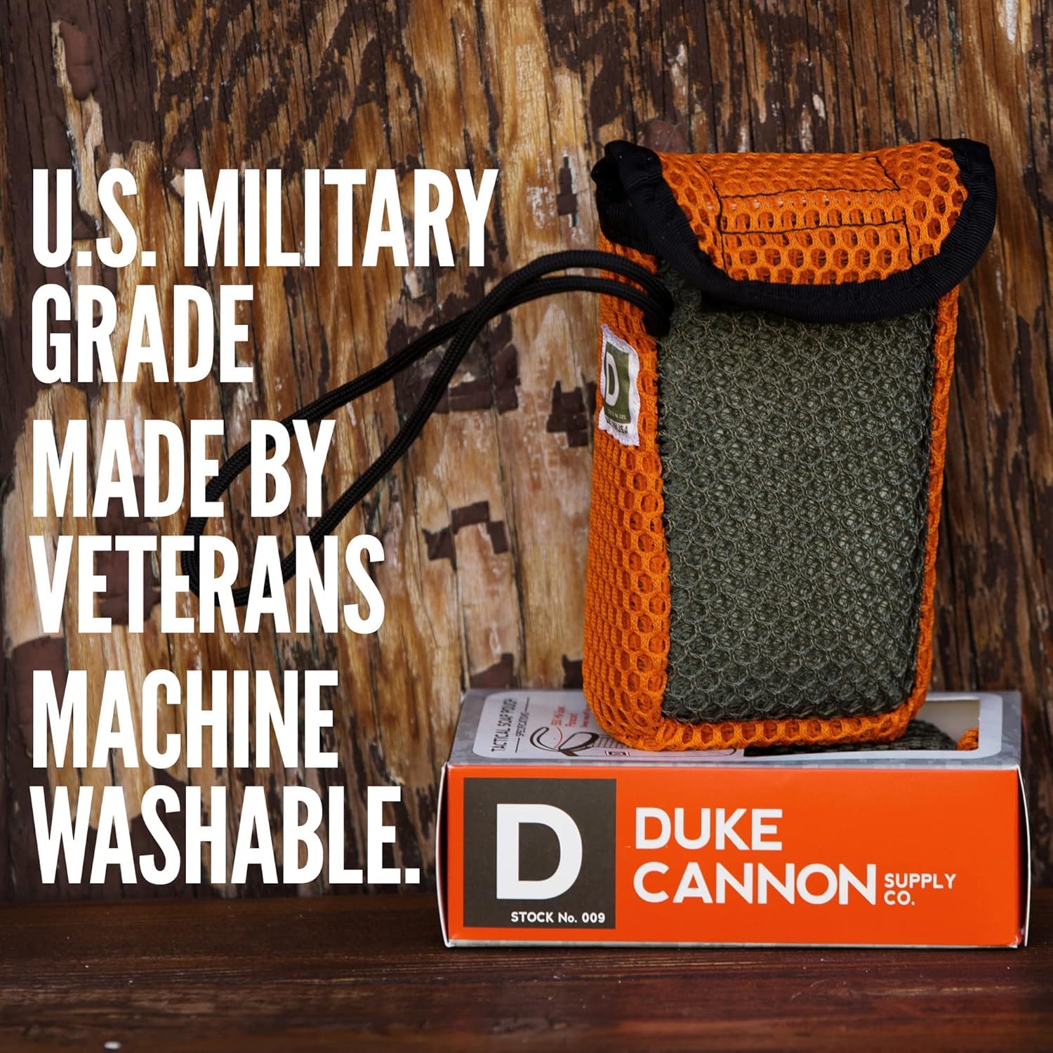 Duke Cannon Tactical Scrubber 550 mil-spec paracord keeps soap elevated