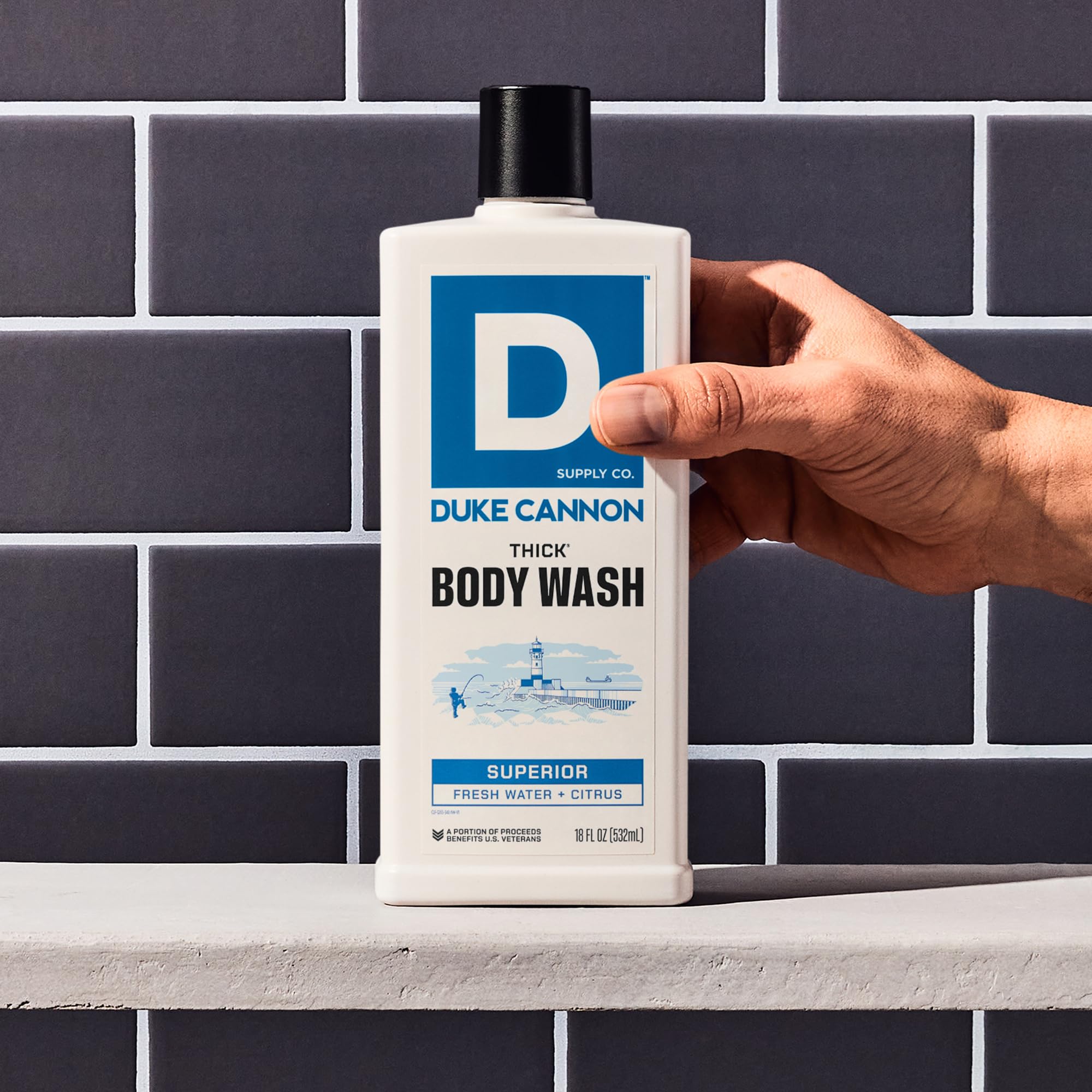 Label close-up communicates sulfate-free formula and gentle hydration.