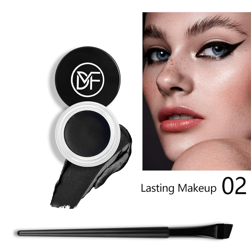 DuralineMakeupFixer on-eye application shows defined eyeliner with controlled brush.