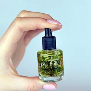 Duri packaging shows the Rejuvacote and Herbatherapy set for purchase.