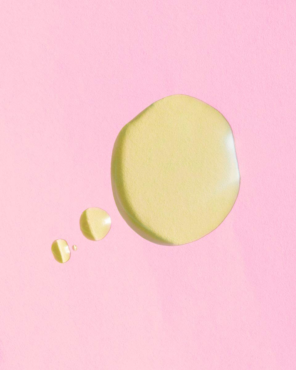Earth Harbor Sunshine Dew texture application scene showing smooth, non-greasy rinse