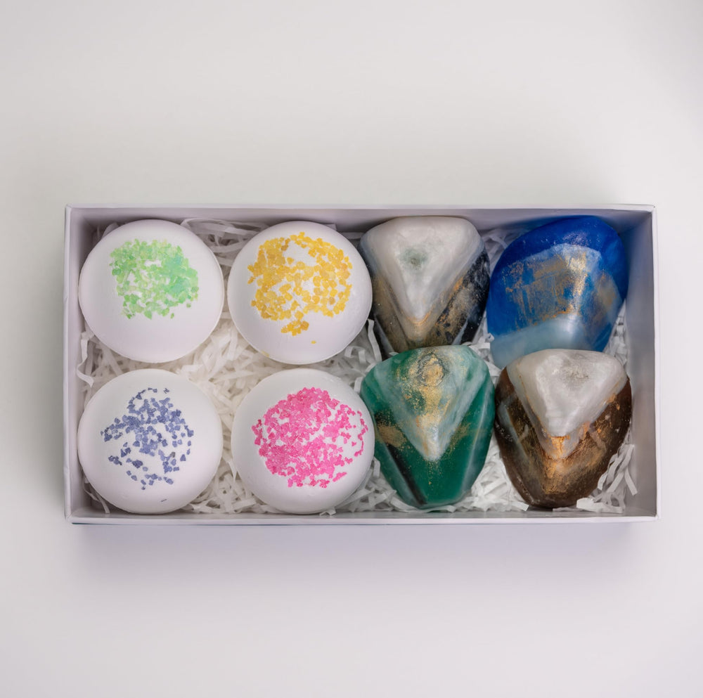 Earth and Home gift set box with ribbon ready for gifting
