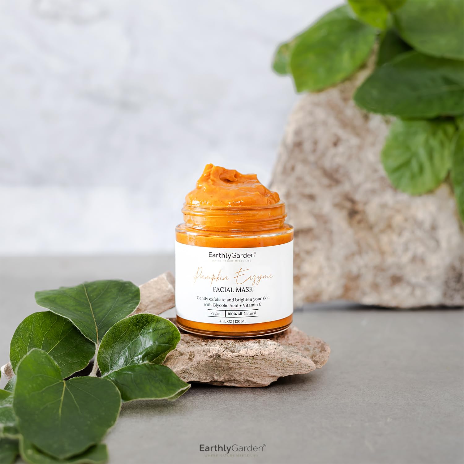 EarthlyGarden botanical oils hydration mask emphasizes deep, lasting moisture