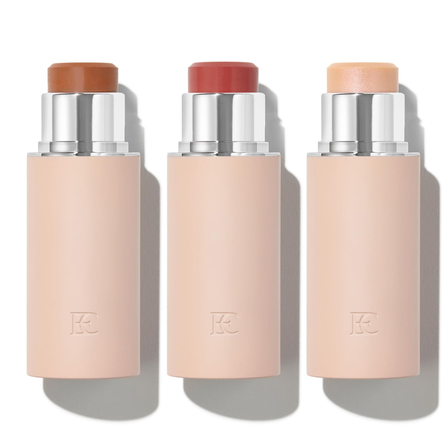 EarthsCure Glow Trio bronzer-stick swatch adds natural warmth for everyday radiance