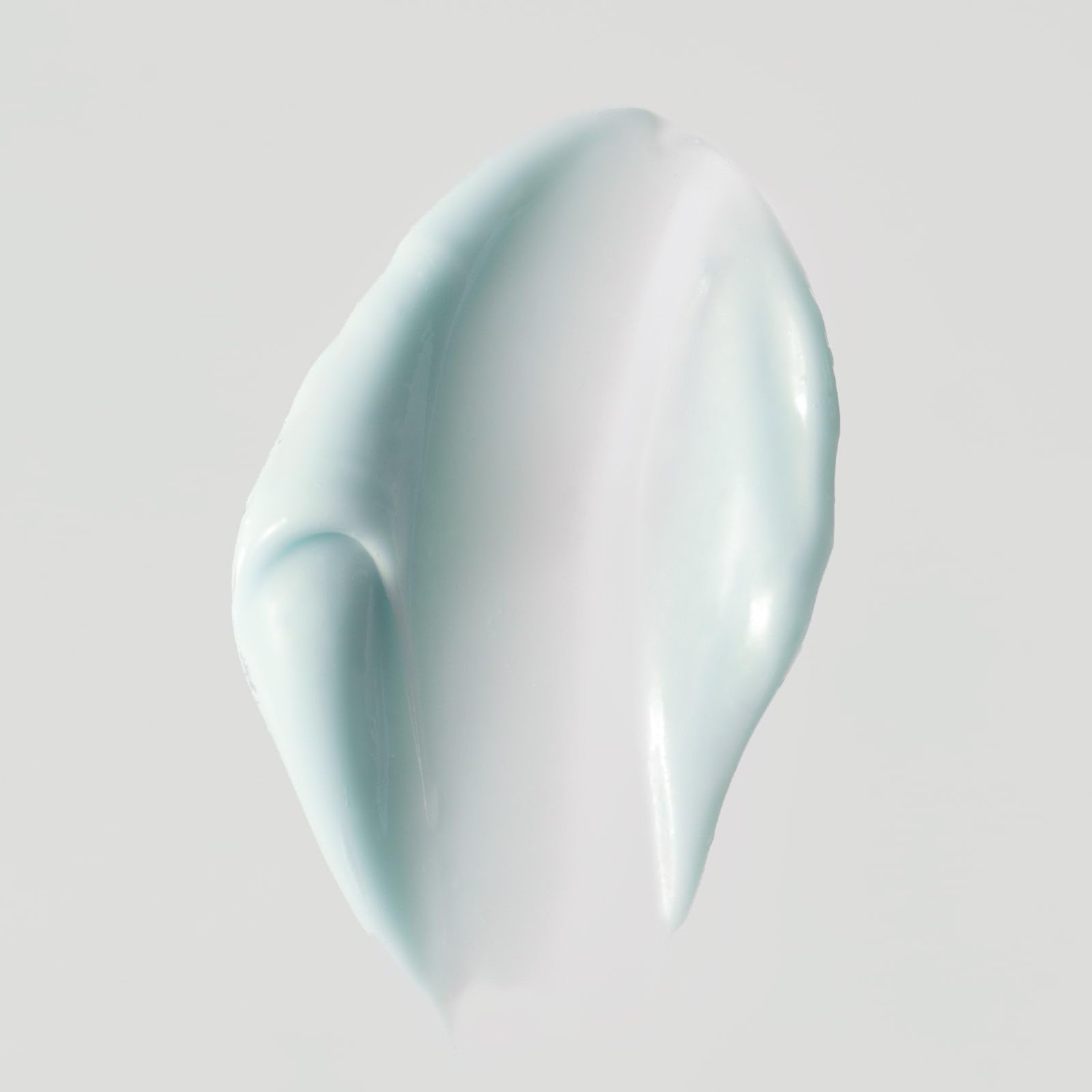 EarthsCure Nano Peptide Moisturizer ingredients including hyaluronic acid for plump skin