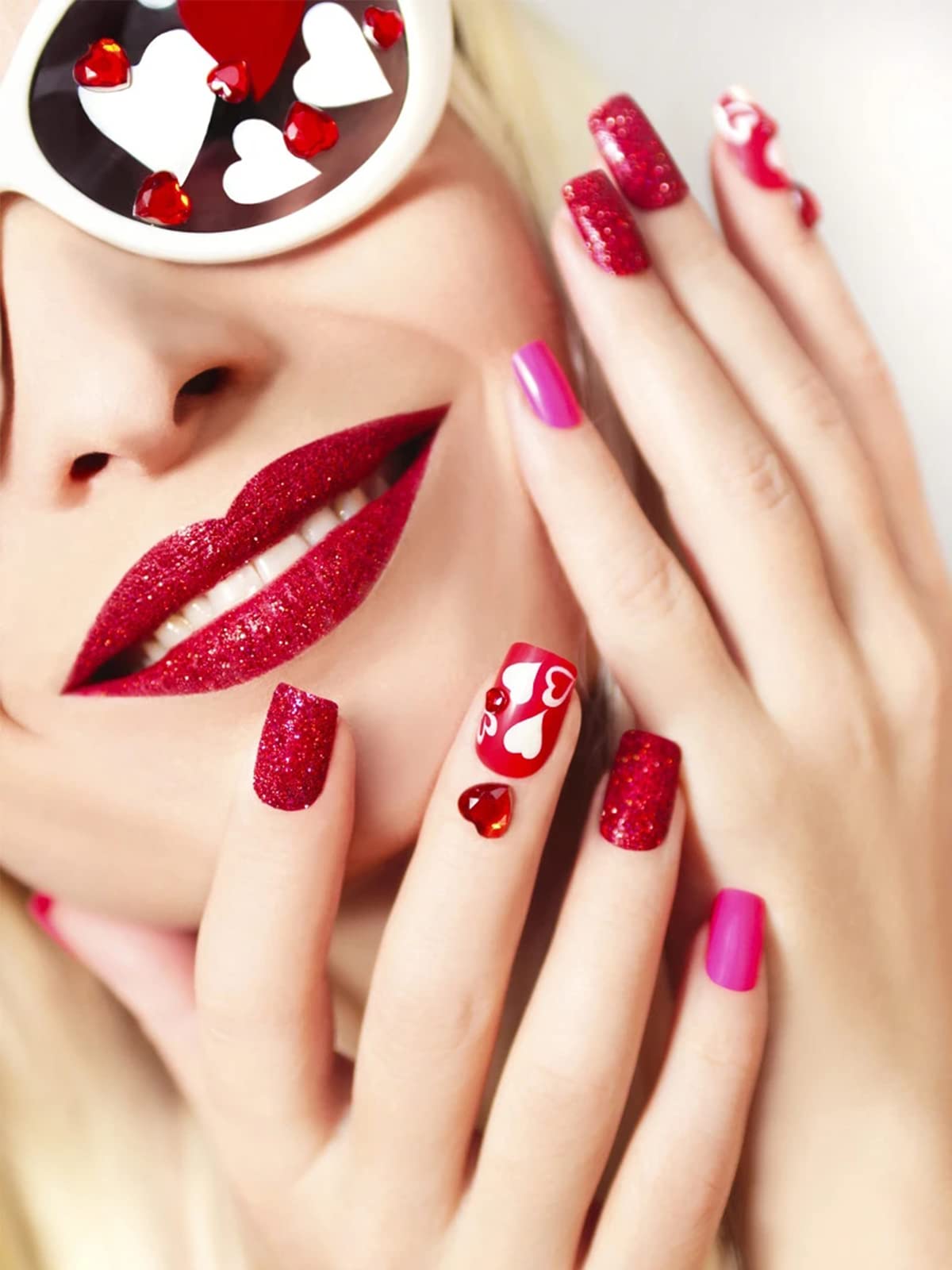 EBANKU Valentine nail art kit sparks creative designs.