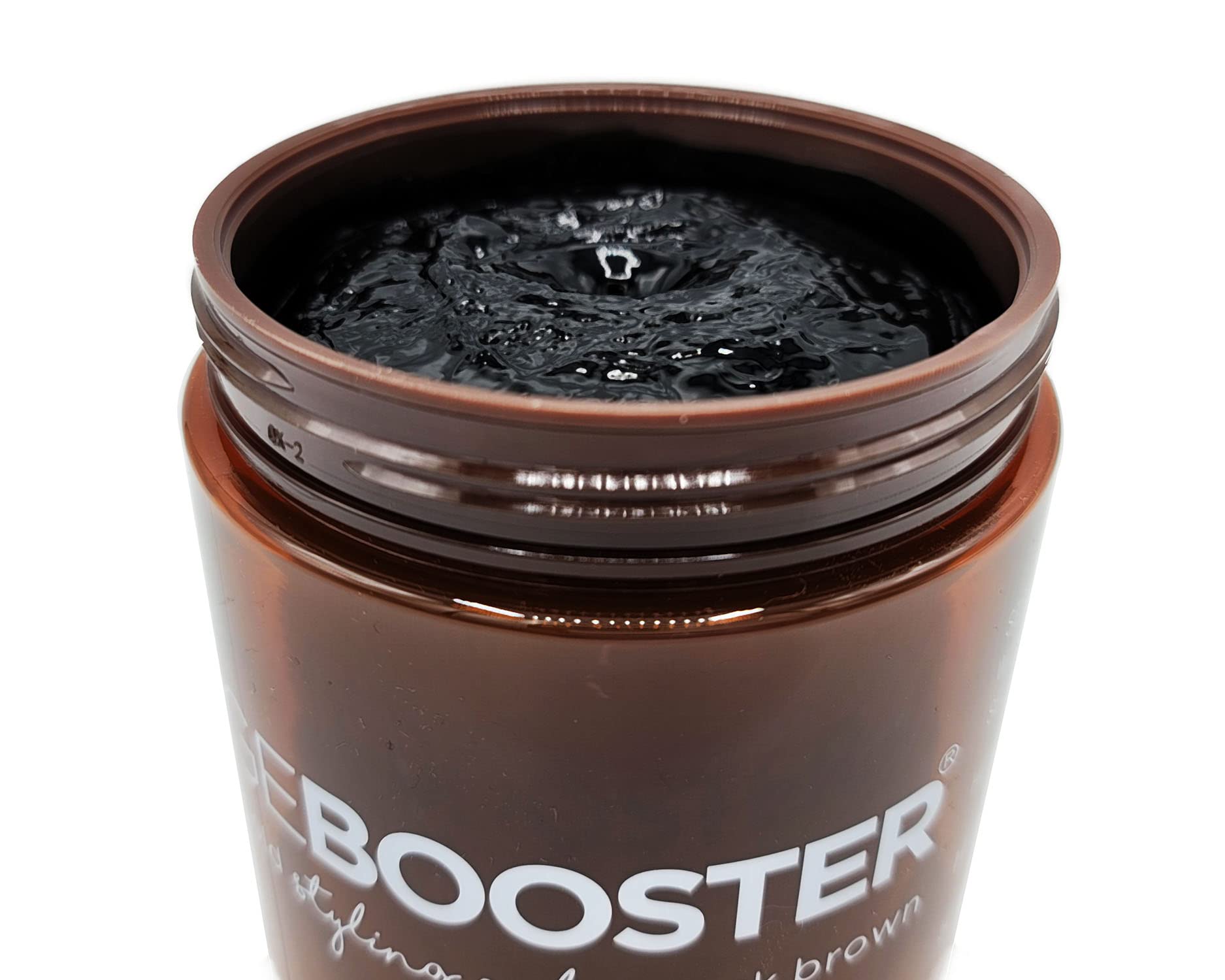 EDGEBOOSTER Hideout gel in use for glossy, defined gray hair.