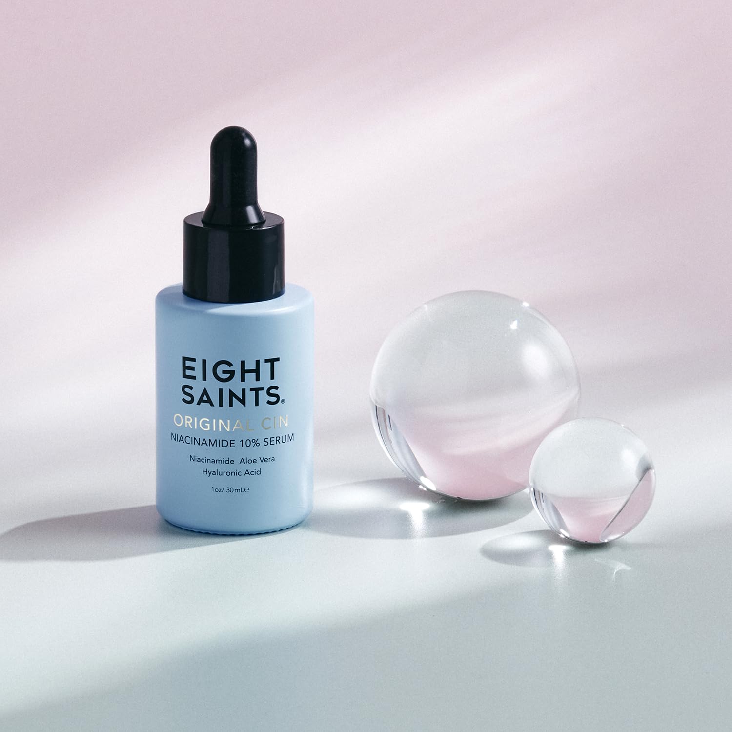 Eight Saints aloe vera ingredients illustrate soothing care for sensitive days.