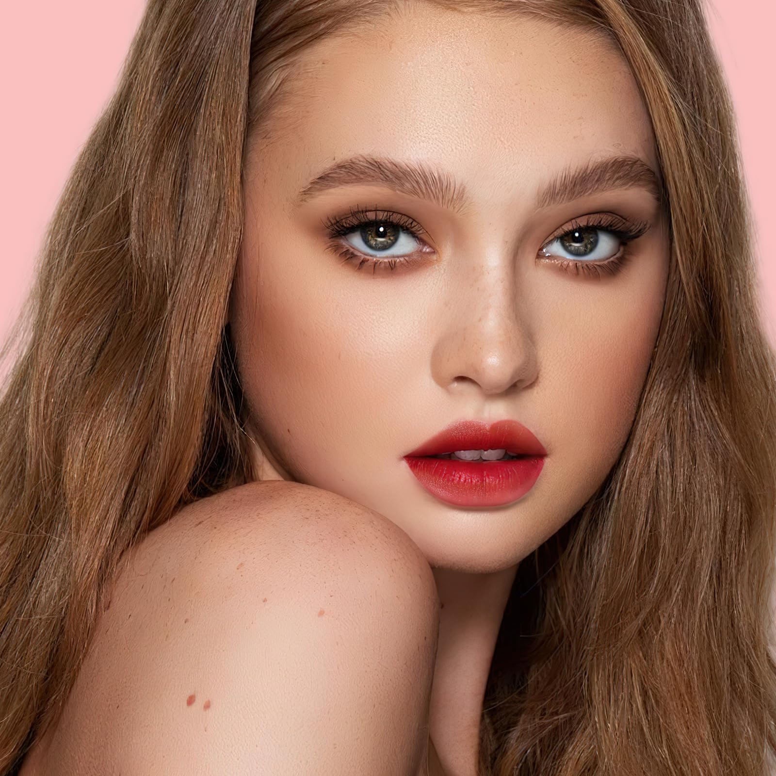 EIGSHOW reusable lip brush supports eco-friendly routines.