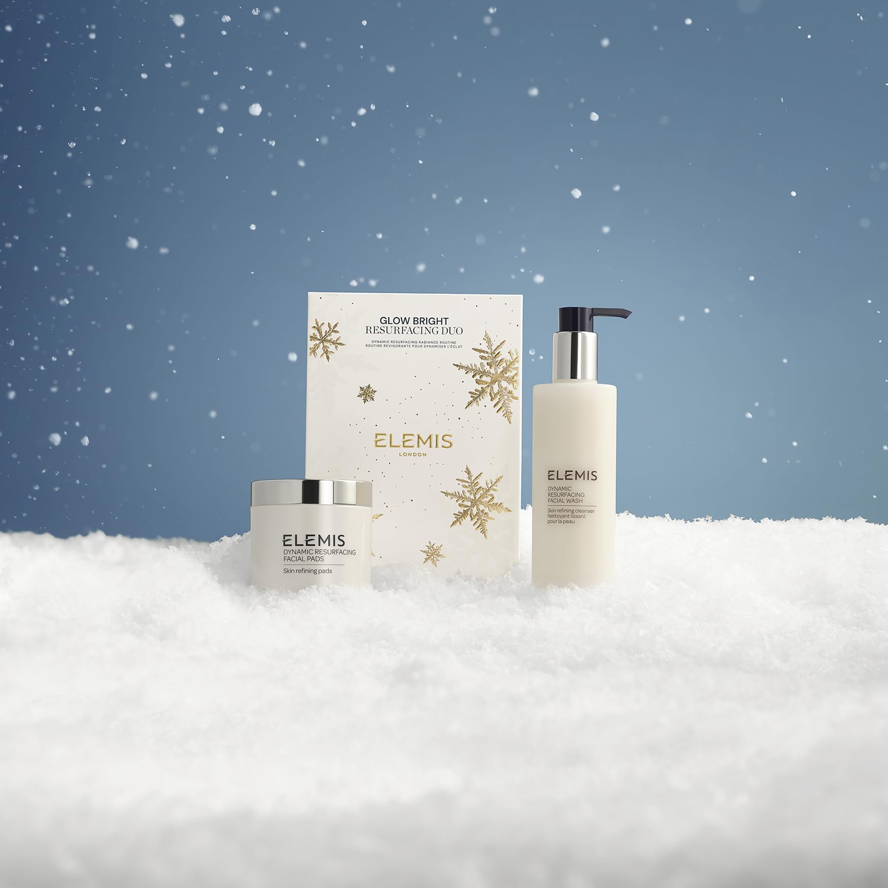Elemis Glow Bright Duo holiday gift, attractive set for skincare lovers seeking luminous results.