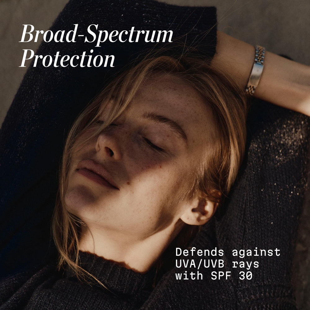 Elemis Pro-Collagen Marine Cream SPF 30 gel-cream texture for smooth, refreshed skin.