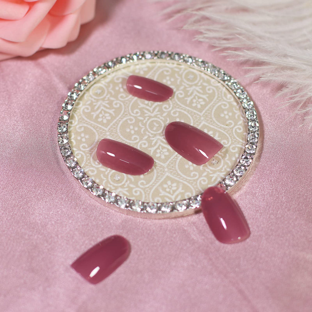 Elevenail nails deliver a salon-quality look at home with easy tools.