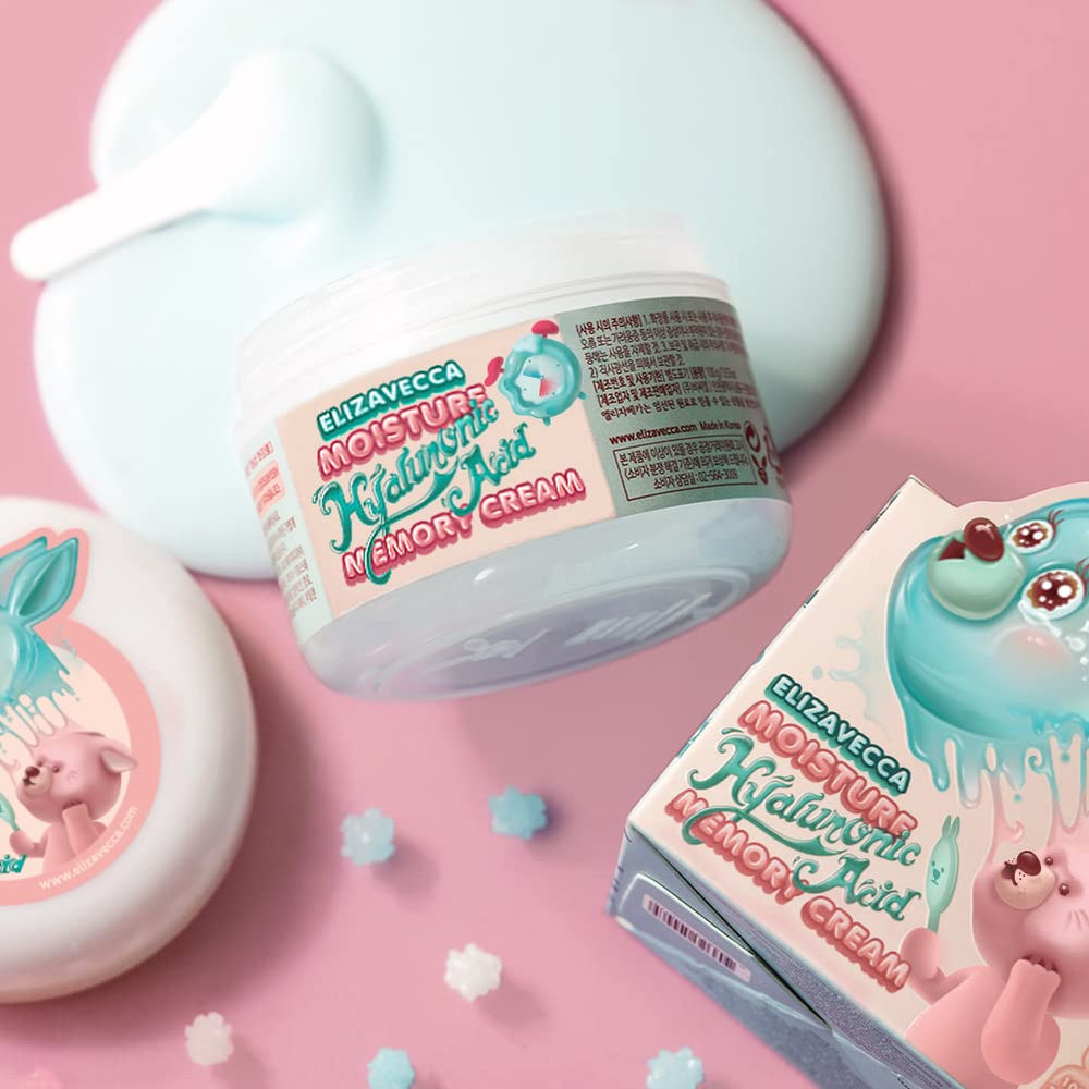 Elizavecca memory cream half-face application showing gentle layering