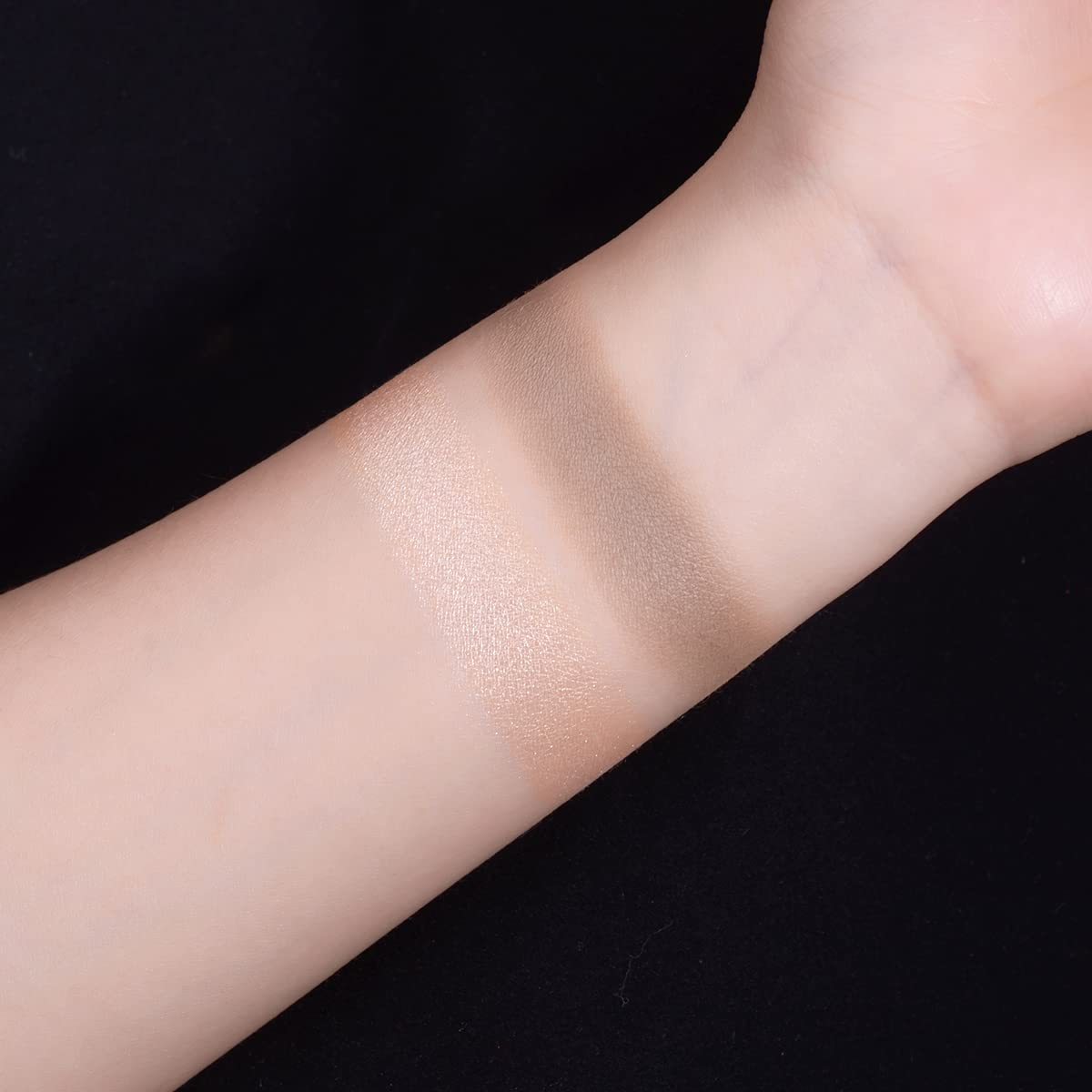 ELLESY highlighter palette contour powder provides natural definition with soft texture