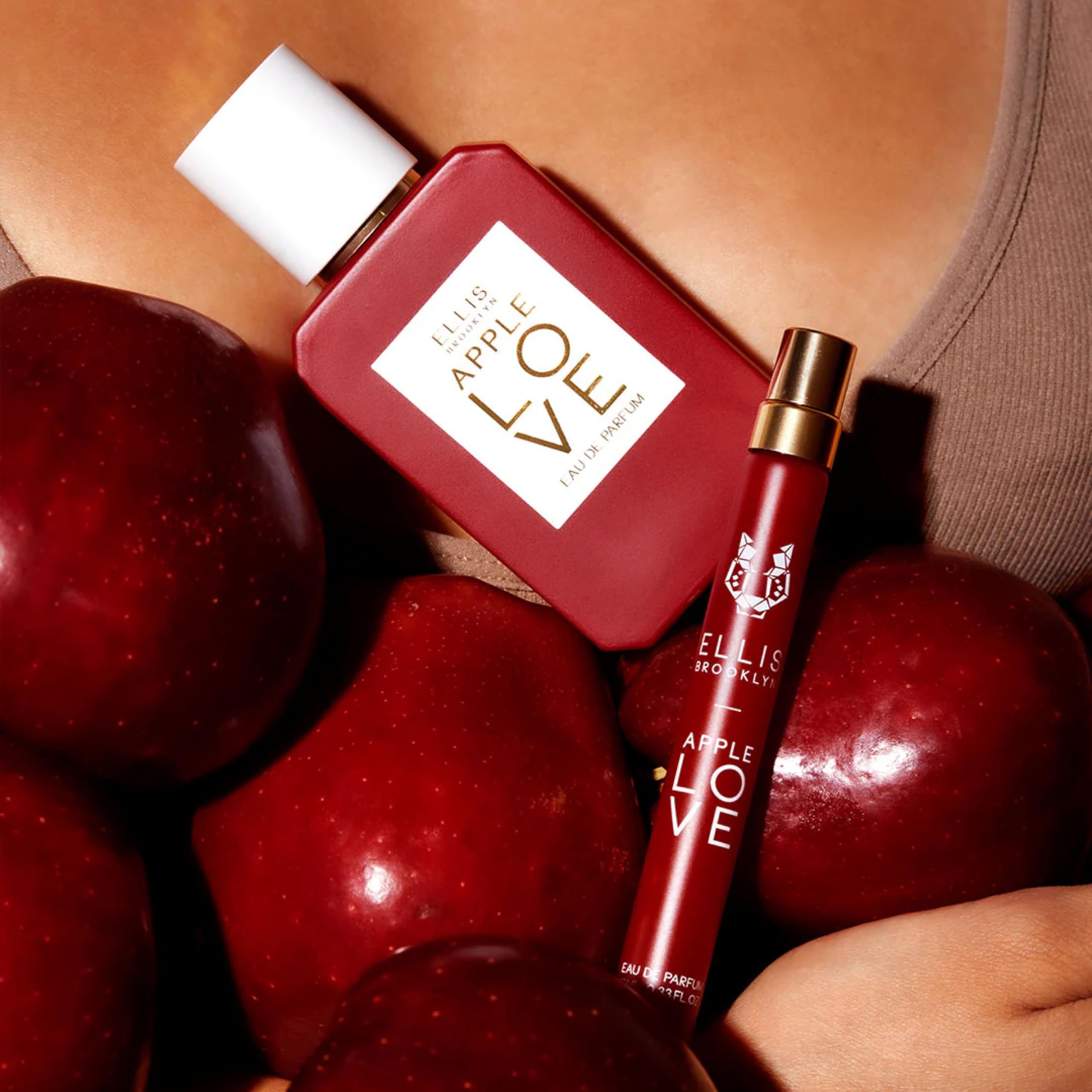 Ellis Brooklyn APPLE LOVE discreet dab for daily fragrance touch-ups
