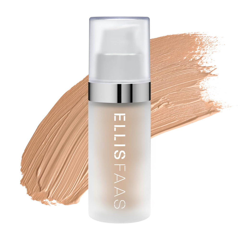 Ellis Faas Skin Veil Foundation creamy texture blending with fingertips for natural finish.