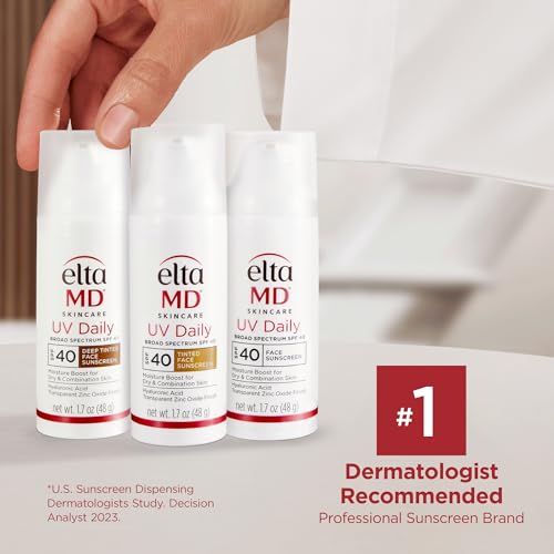 EltaMD UV Daily texture swirl demonstrates smooth blending on skin.