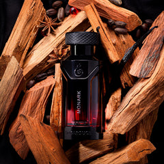 EMBAROUGE MONARK top-note apple for a bright opening