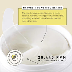 Enaskin Naturals eye patches with hyaluronic acid provide long-lasting moisture.