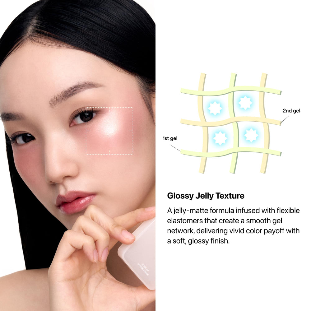 ENTROPY MAKE UP satin pearl finish adds dimensional glow
