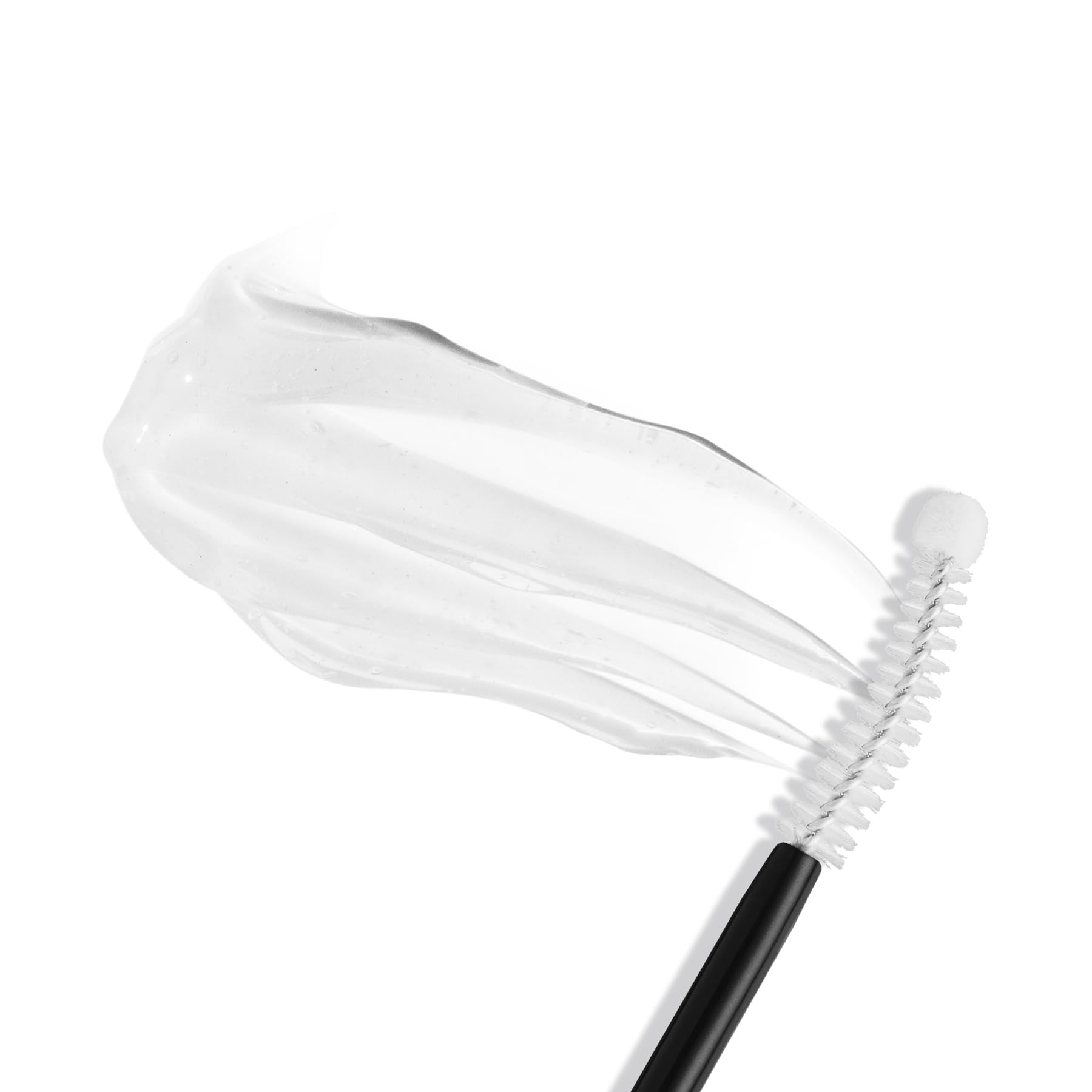 EPAIS lash-applicator demonstrates root-to-shaft coverage for fuller lashes.