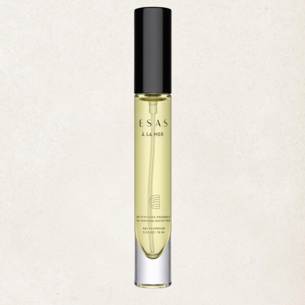 Esas Beauty NYC À La Mer bottle spray – Fresh, salty citrus fragrance for daily wear.