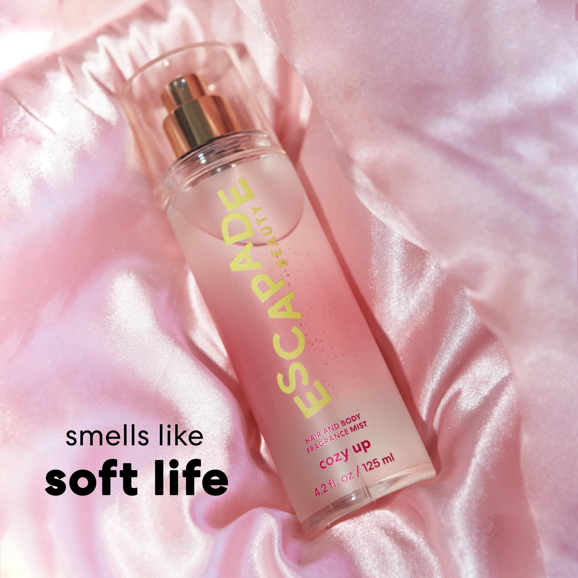 ESCAPADE BEAUTY Cozy Up fragrance skin-use — quickly leaves skin delicately scented and refreshed.