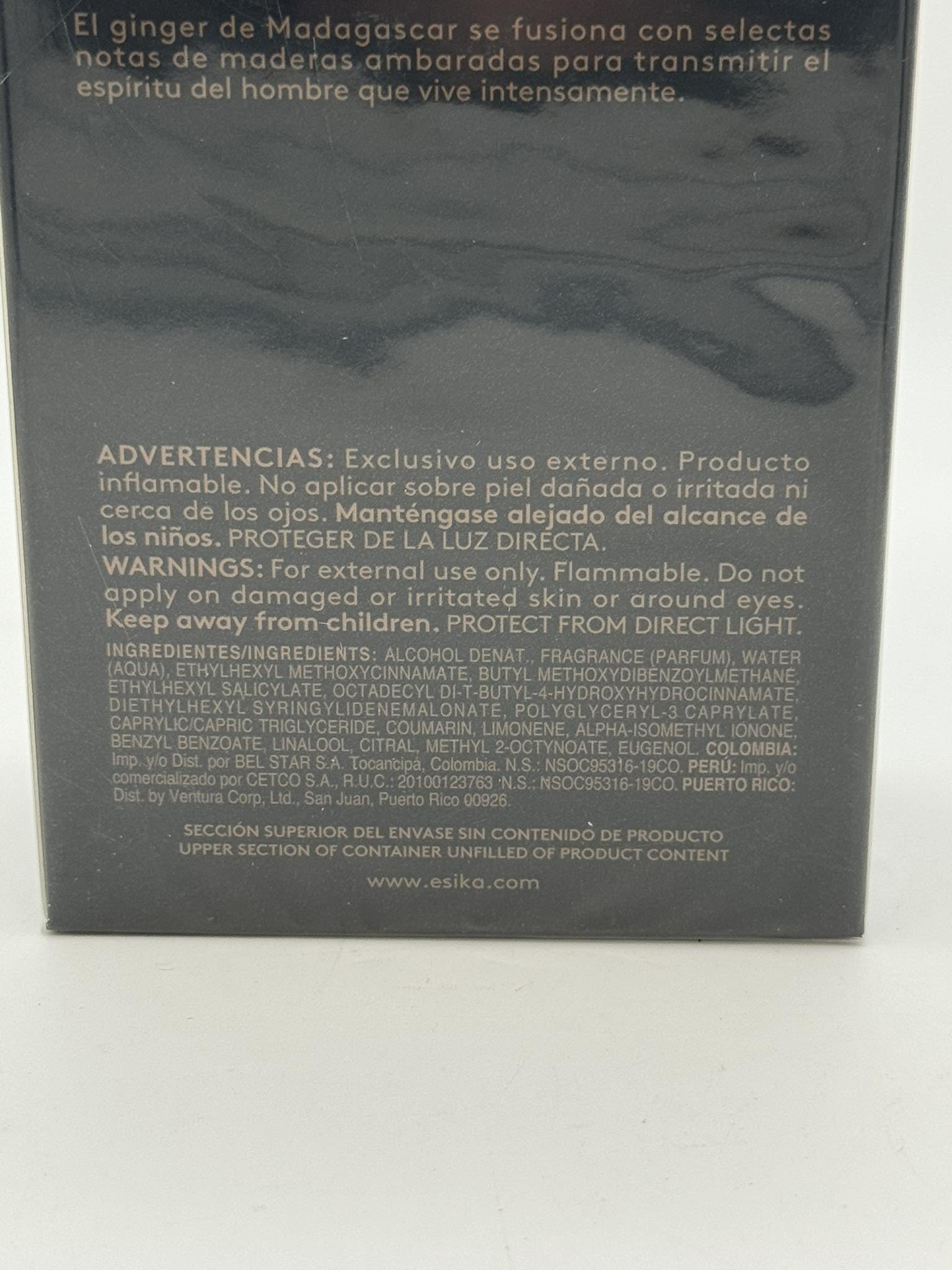 Esika L'Bel Magnat Select in-use spray on skin leaves confident aroma