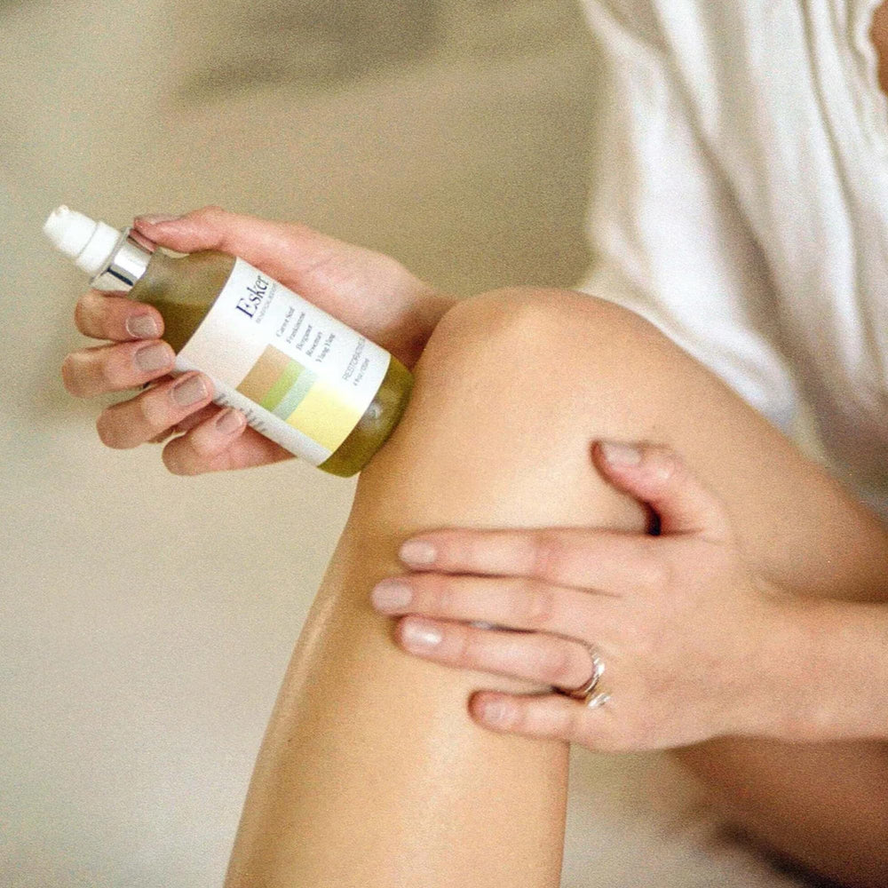 ESKER Restorative Body Oil absorbs quickly on skin without greasiness