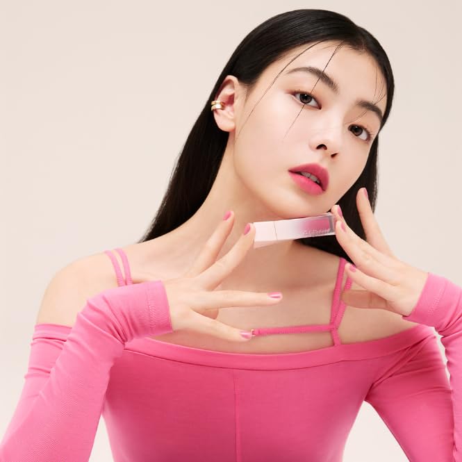 Espoir Couture Lip Tint Blur Velvet Peony wand application demonstrates precise triangular applicator