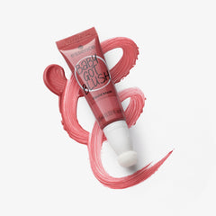 essence Baby Got Blush Liquid Blush blended with fingers for a seamless finish.