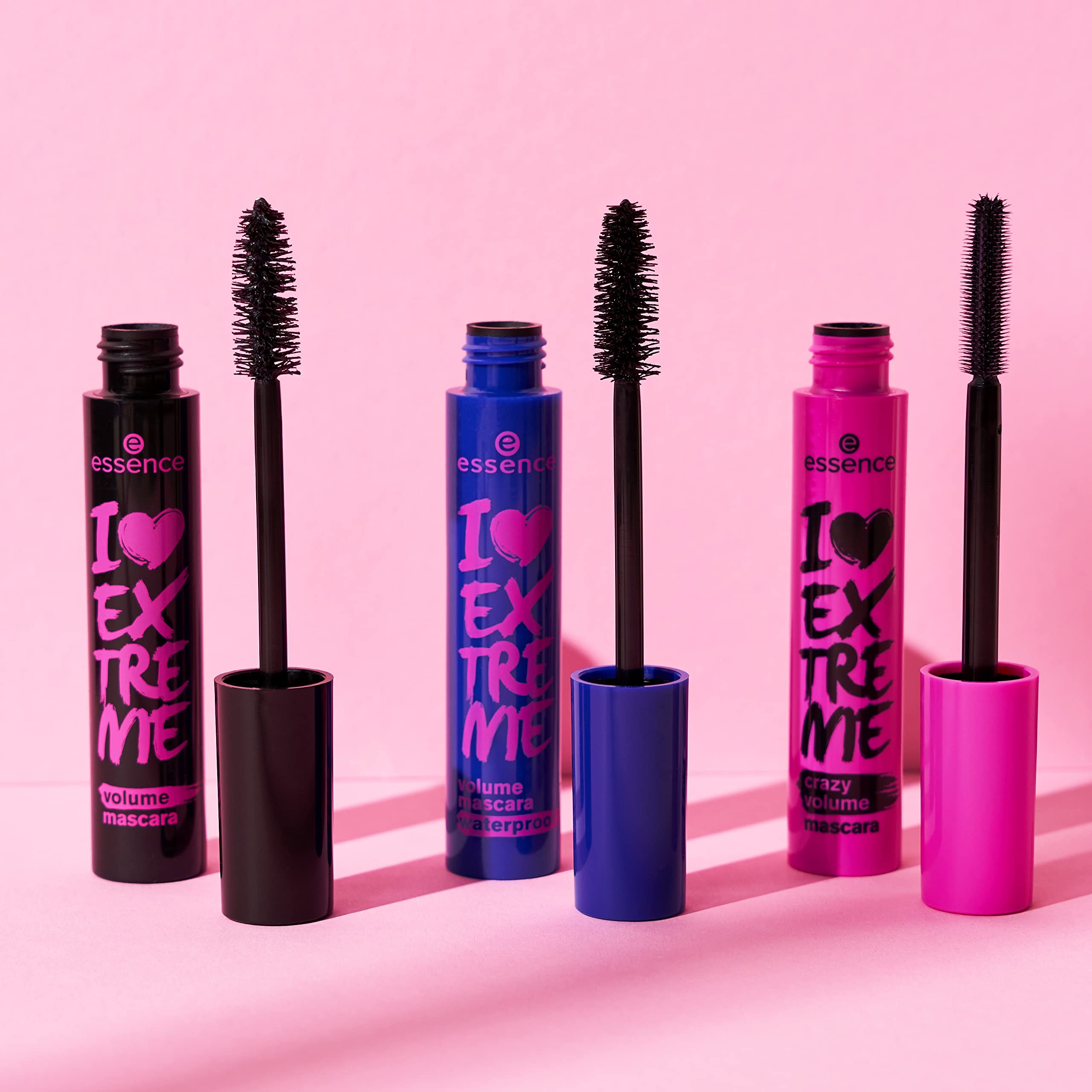 essence I Love Extreme Volume Mascara waterproof sleek packaging close-up
