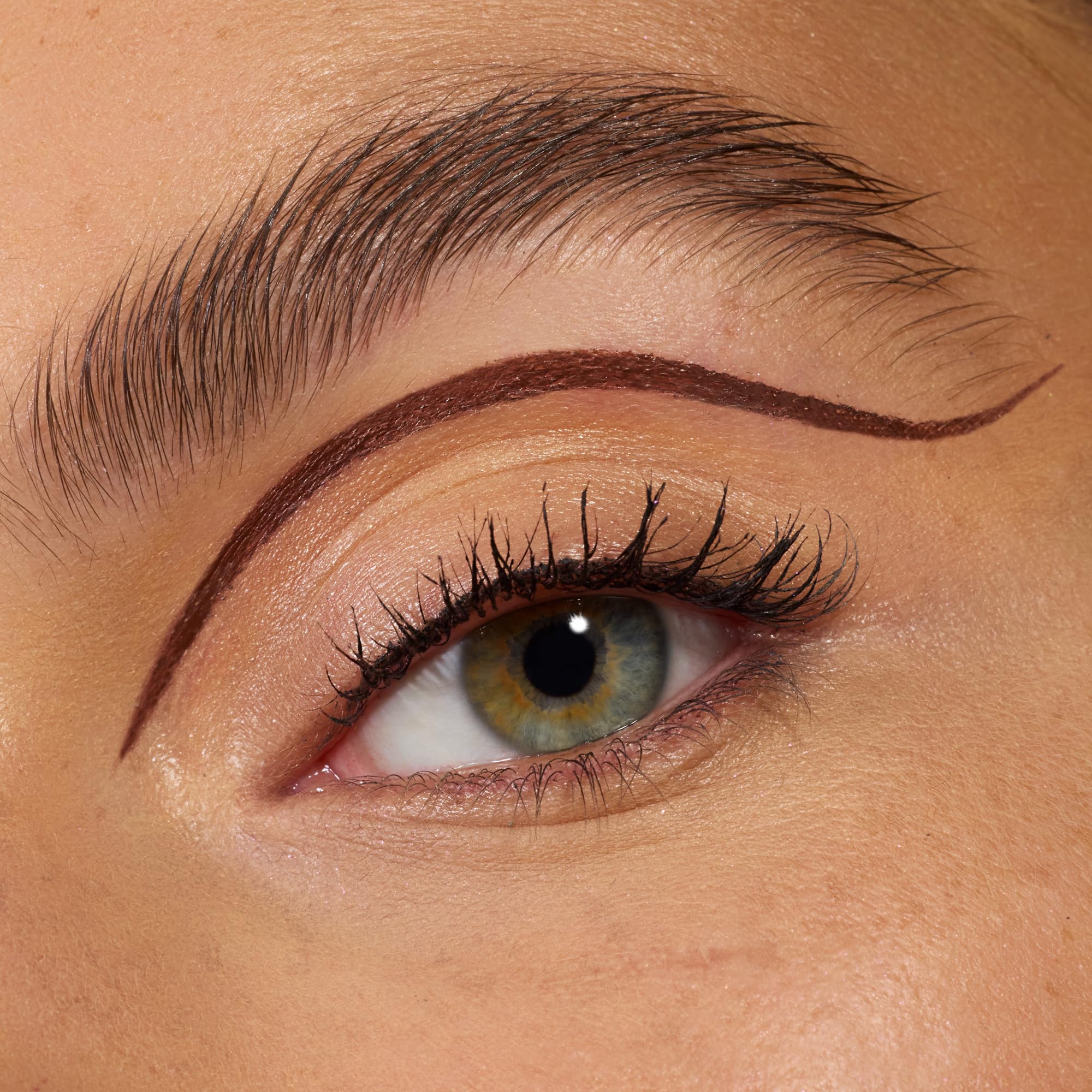 essence Lash Princess Brown liner rich color payoff with one swipe