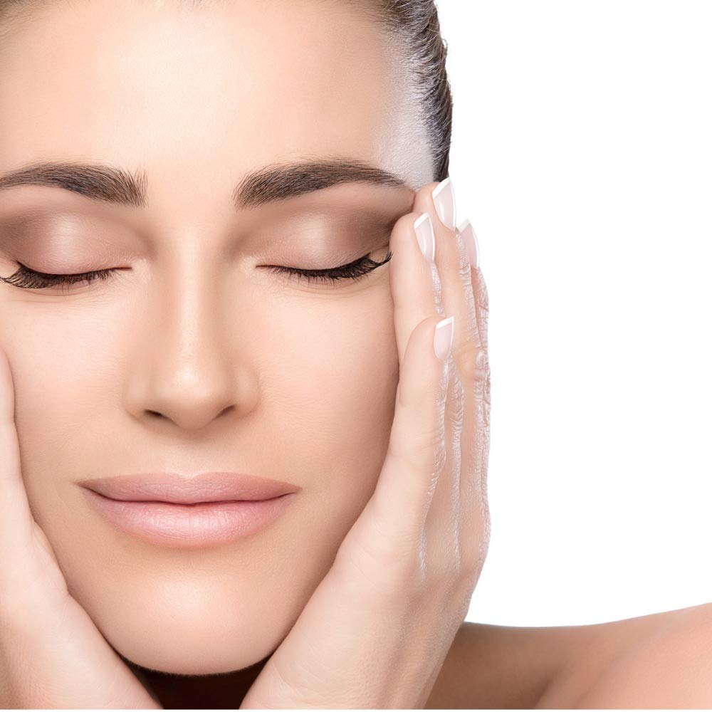 Essence Of Arcadia Eye Gel with Vitamin E supports antioxidant care