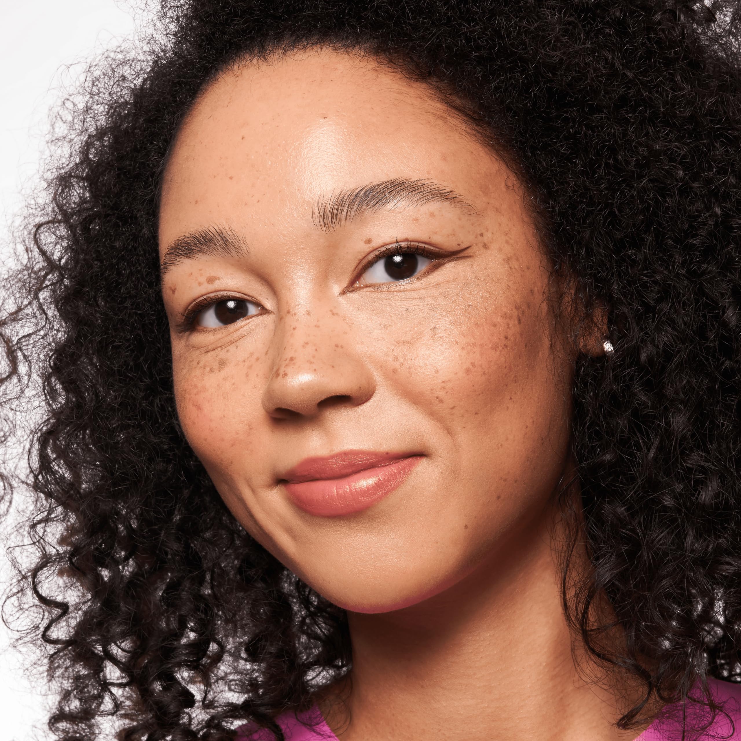 essence Stay & Play packaging highlights vegan and cruelty-free credentials