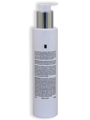 essopi Glycolic 10% Moisturizing Cleanser creamy foam texture