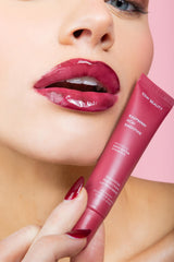 Color swatch of ESW Beauty Raspberry Acai Smoothie Lip Treatment