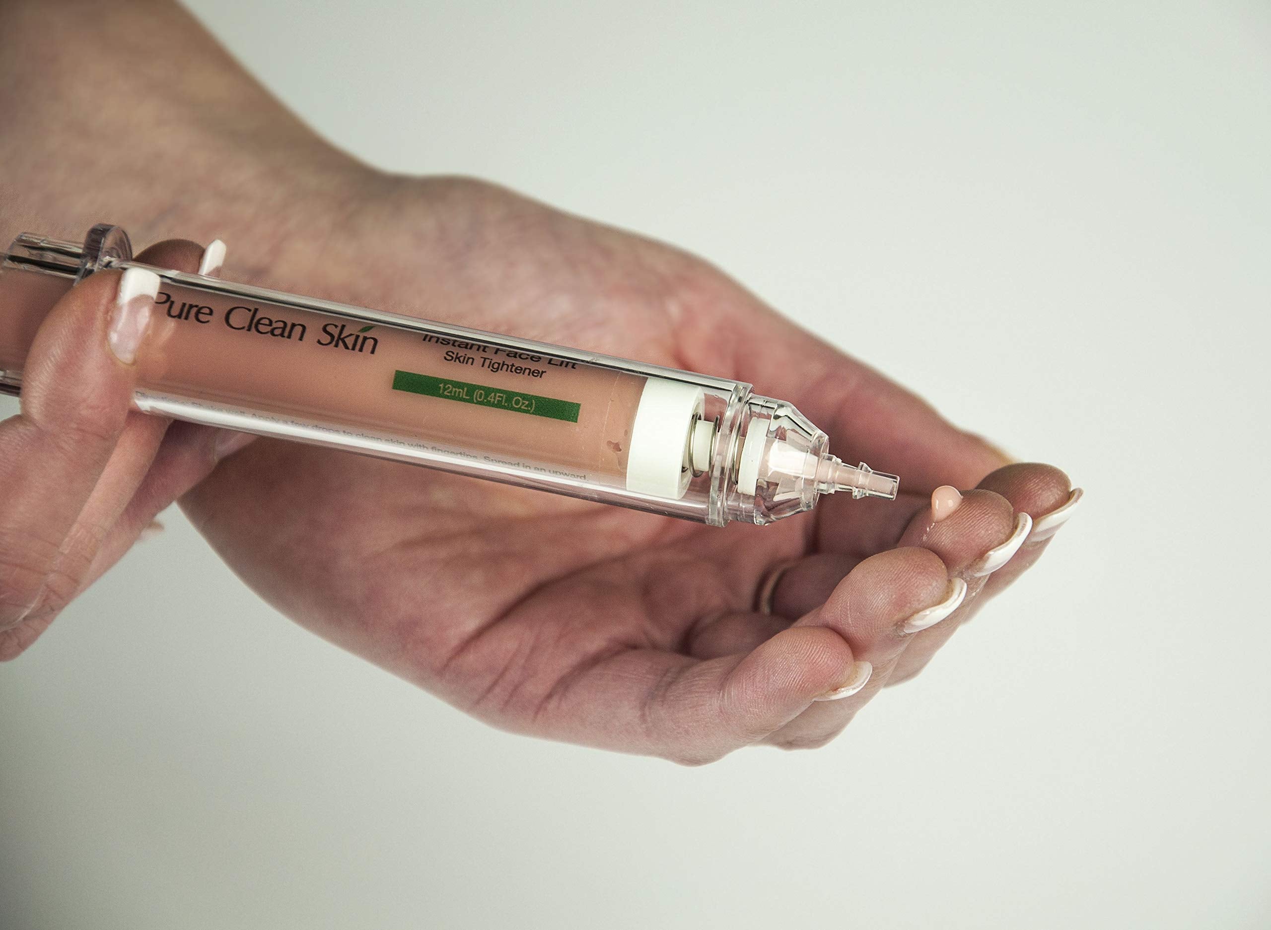 EUZEN Packaging with pump enables easy, controlled dispensing.