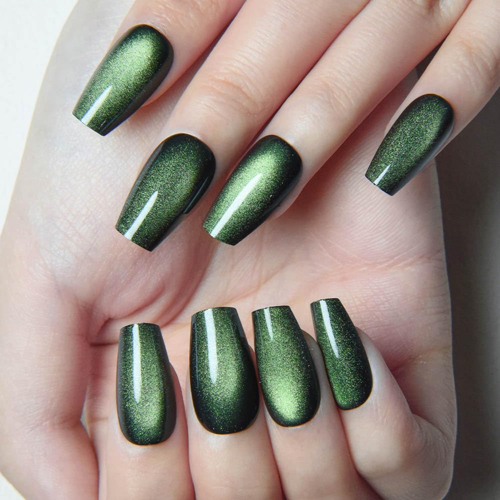 evpct Emerald Green Cat Eye nails show multidimensional shimmer for daily wear