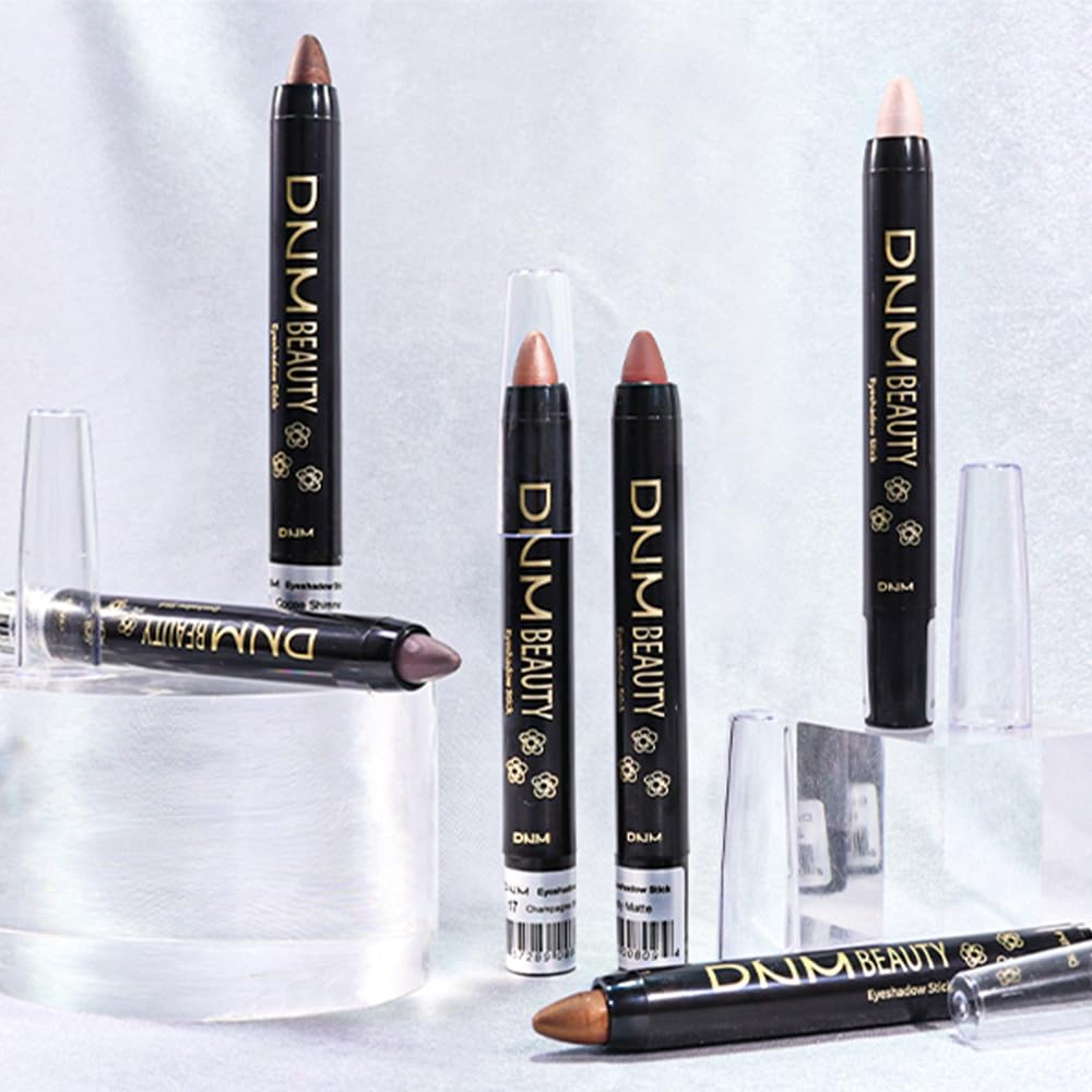 evpct Gift-ready packaging makes a thoughtful present for makeup lovers.