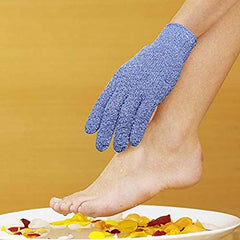 Evridwear gloves for shower spa massage with dual texture design for effective dead skin removal.