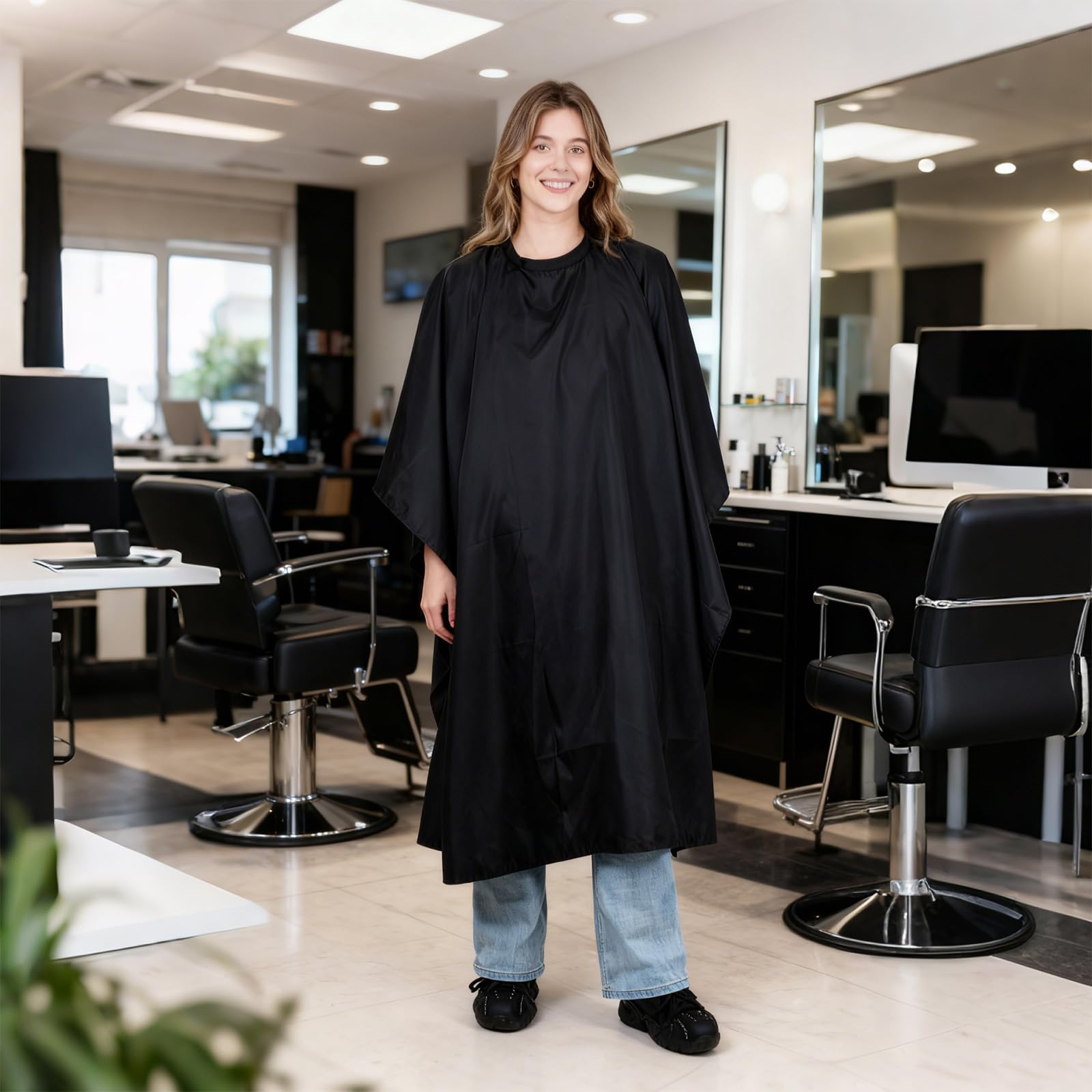 Exclaith cape offers large 150 x 120 cm coverage.