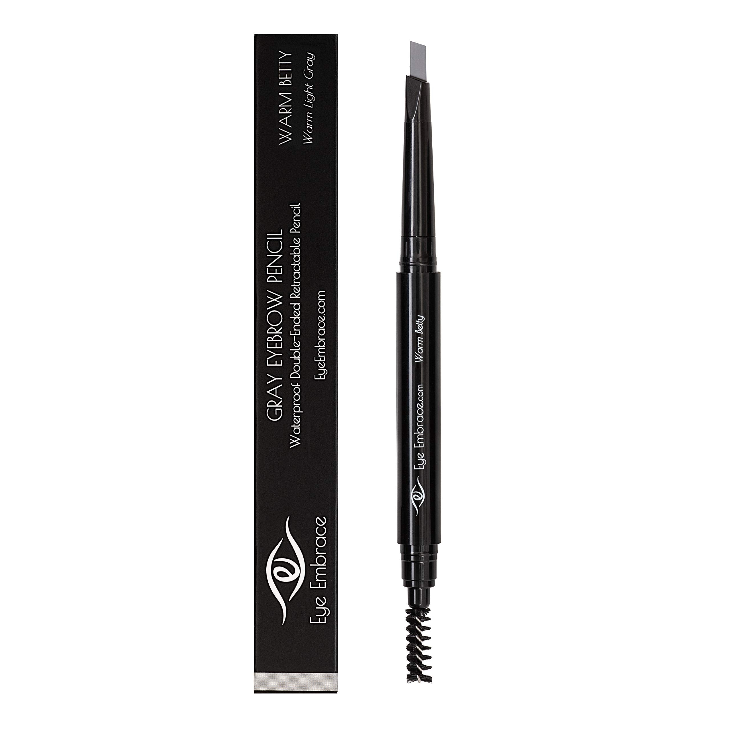 Eye Embrace Warm Betty diamond wedge applicator delivers a sharp, defined arch.