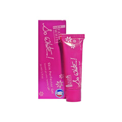 FAIR & WHITE So White Skin Perfector Gel application for a refreshed complexion.