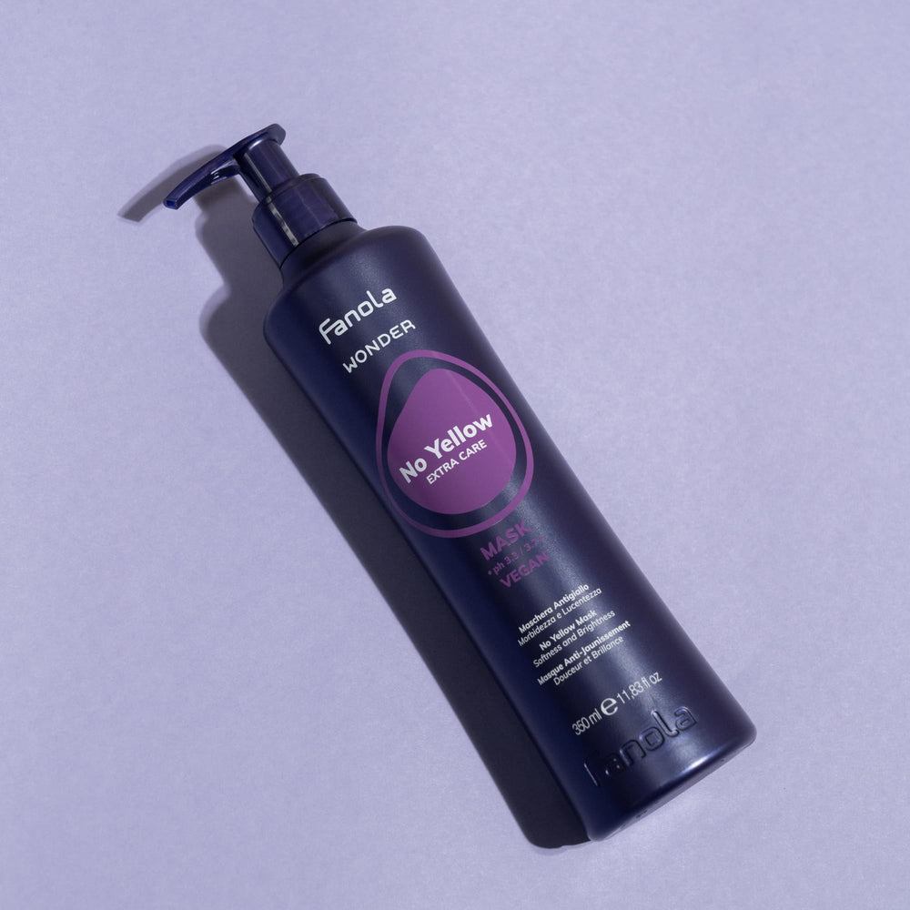 Instant violet pigment neutralizes brassy and yellow tones.